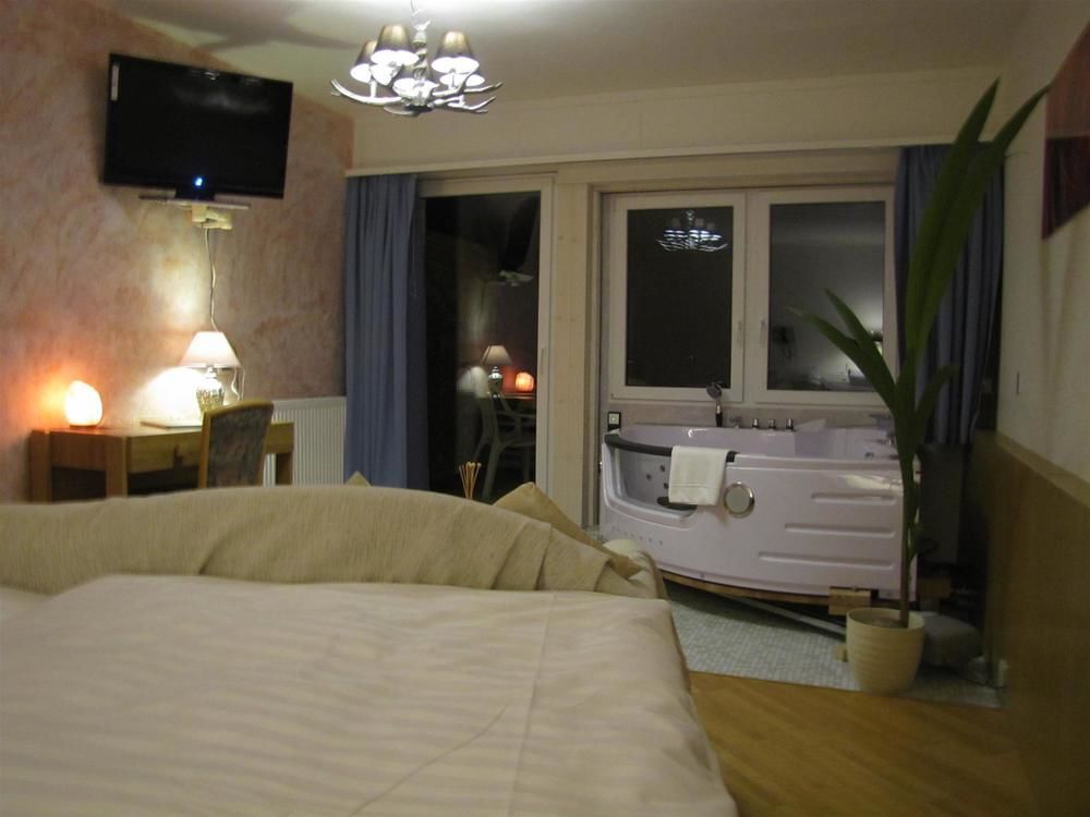 Strandhotel Seeblick Фолензее Екстер'єр фото